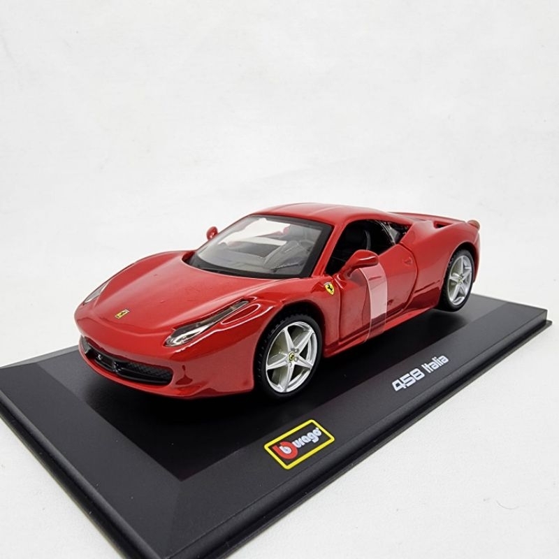 Burago Ferrari 458 italia skala 1:32