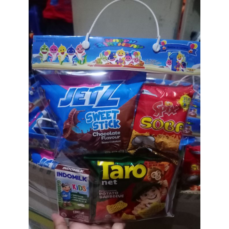 

Paket Snack Ultah Anak pake Label / Tenteng Custom (FREE DESIGN)