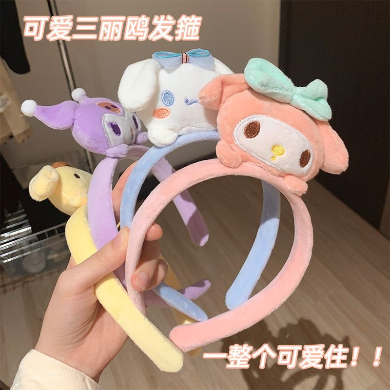 BD075 BANDO Boneka Cinnamorol Sanrio Kuromi Melody lucu/ BONEKA DI KEPALA AKSESORIES RAMBUT WANITA