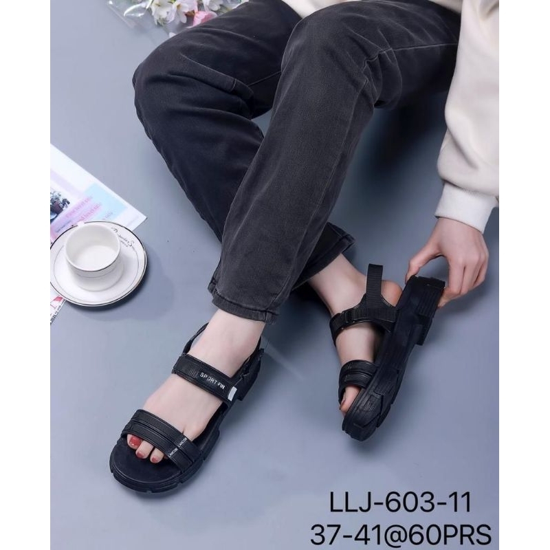 Sandal Jelly Sandal Gunung Wanita Sport Fin Hitam terbaru
