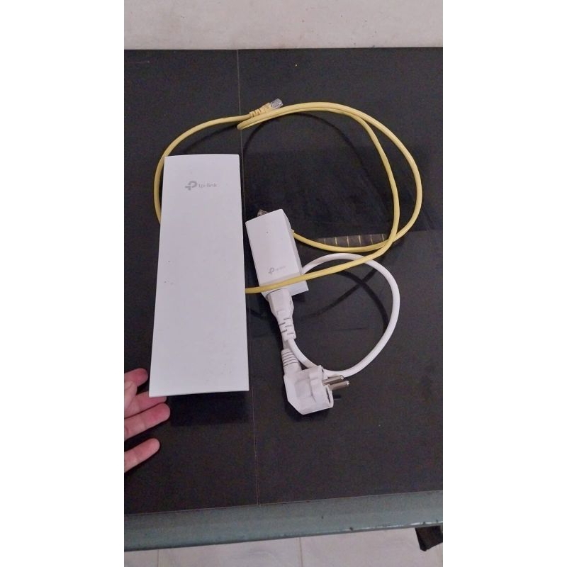 TP Link CPE 220 2,4 Ghz 300 Mbps Kondisi Bekas Seperti Baru