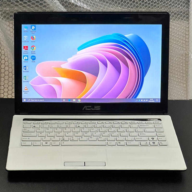 Laptop Asus A43S Core i3-2350M NVIDIA 610M 2GB Layar 14inch Second