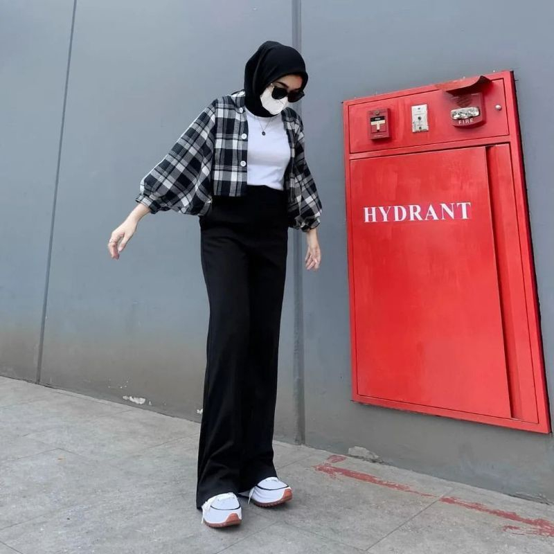 Kemeja Tamara Batwing Flanel Lengan Kelelawar Oversize