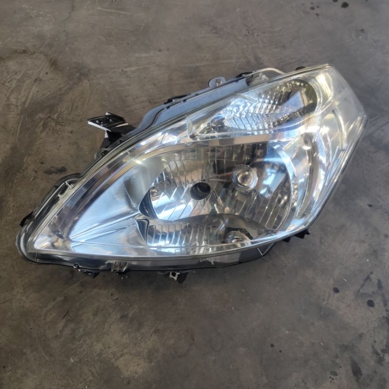 headlamp Suzuki Ertiga original