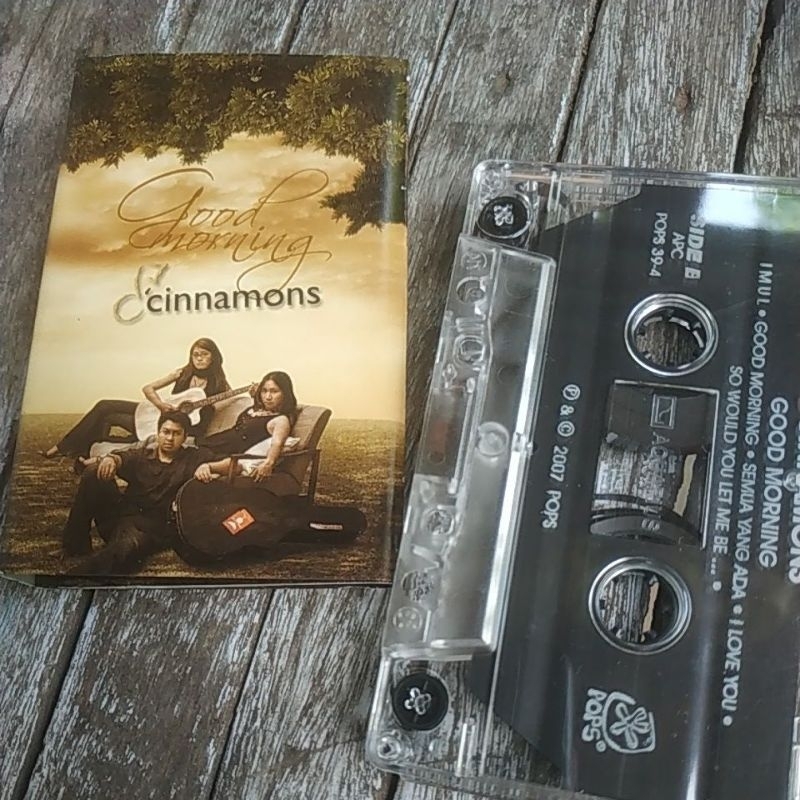 Kaset pita D'Cinnamons