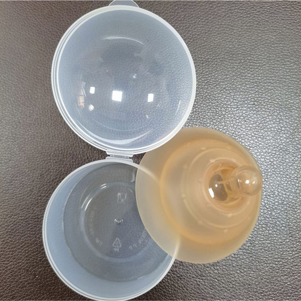 Pelindung Puting Silikon Bentuk Nipple Dot / Double Layer Silicone Nipple Protector Breastfeeding Mother Protection Shields BPA FREE