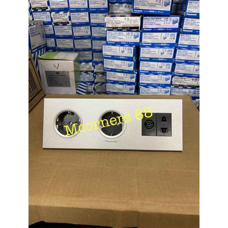 Panasonic Style E Silver Stopkontak + Stopkontak + TV + Stopkontak Universal Hitam