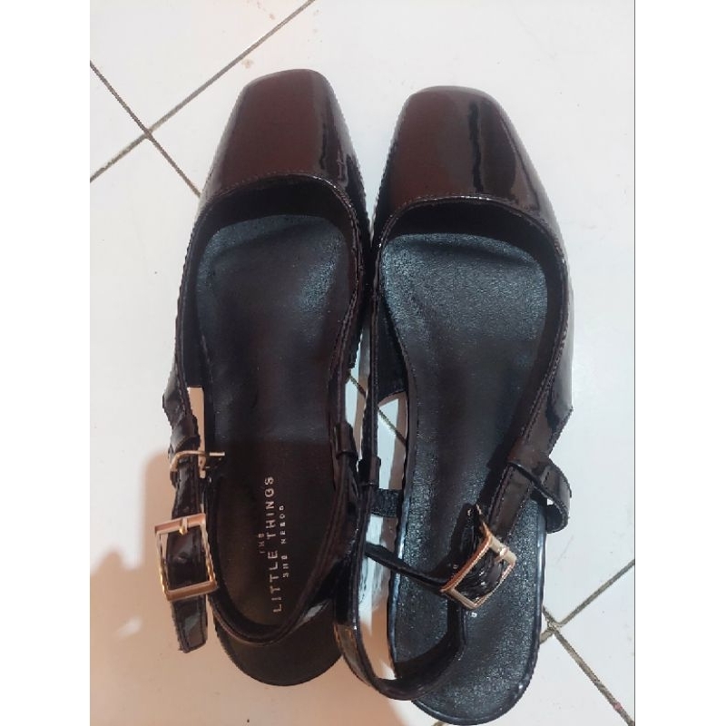 Preloved The little things she needs Tresha ukuran 39