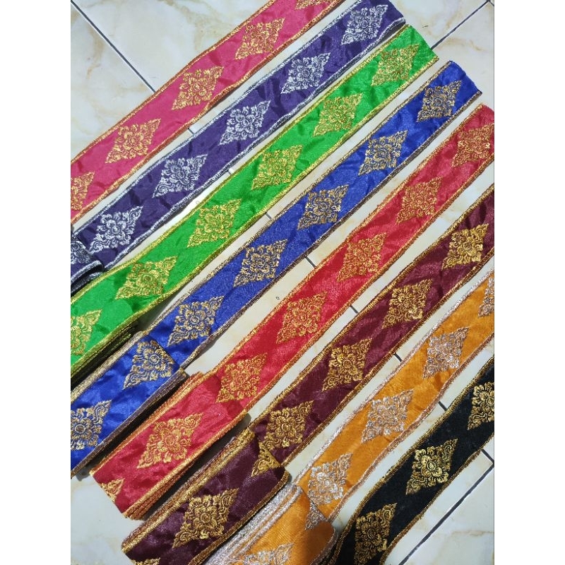 renda bordir kostum kebaya bali