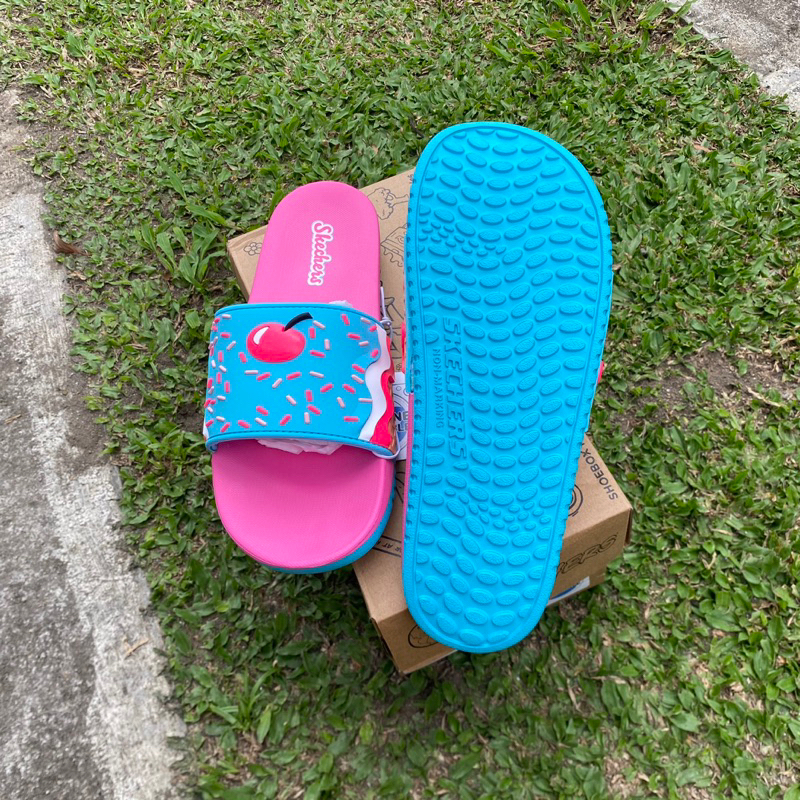 Diskon upto 70% Slide Skechers Gambix sandal