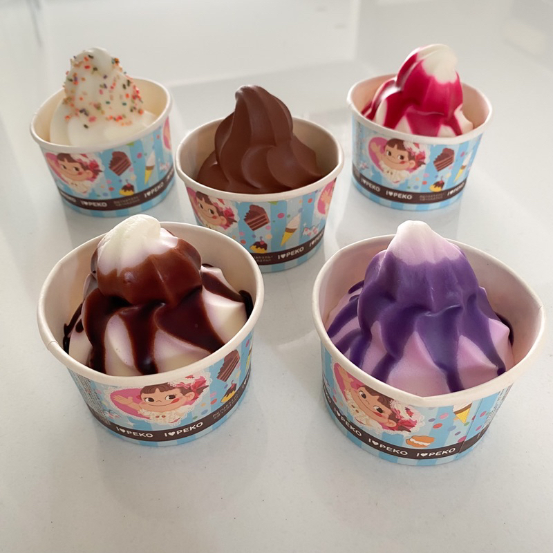 Pekochan icecream cup squishy