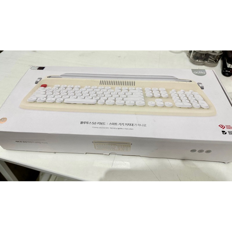 ACTTO RETRO KEYBOARD bluetooth 5.0 Wireless keyboard - Second