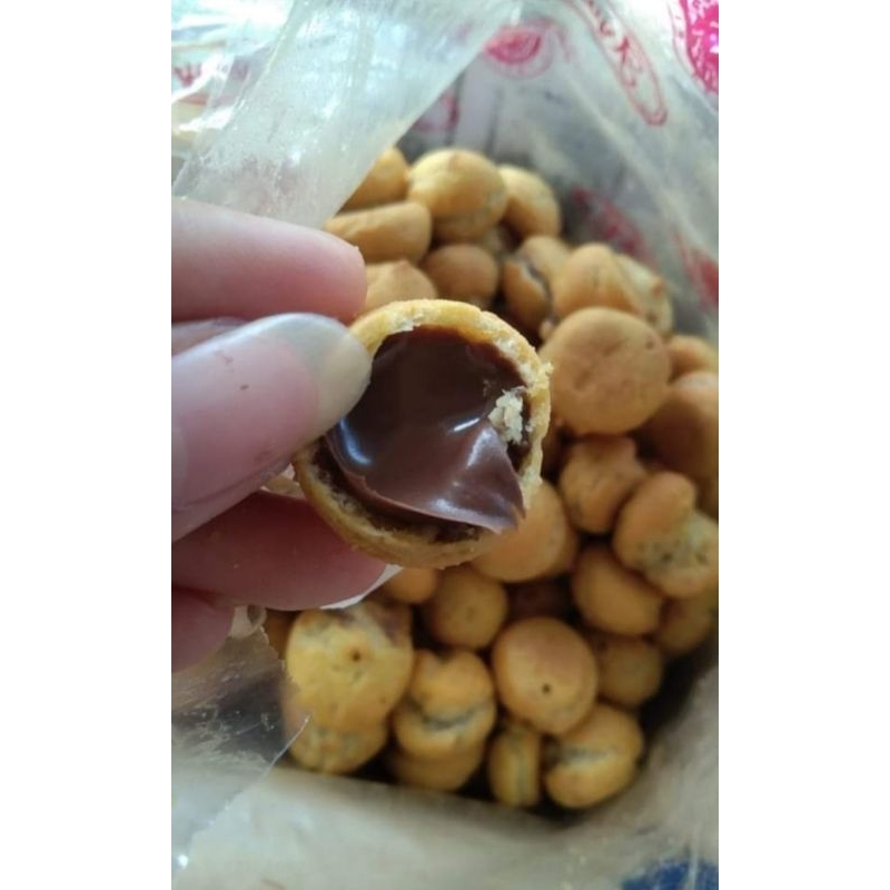 

KUE SUS COKLAT KERING 500G ENAK DAN COKLATNYA MELIMPAH