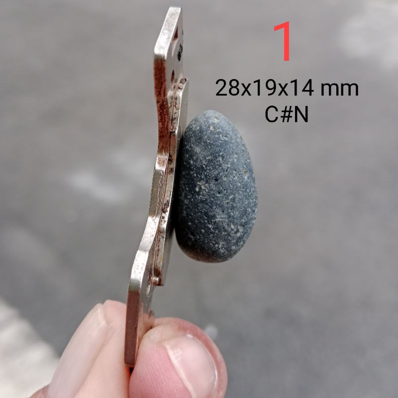 batu natural badar besi hitam