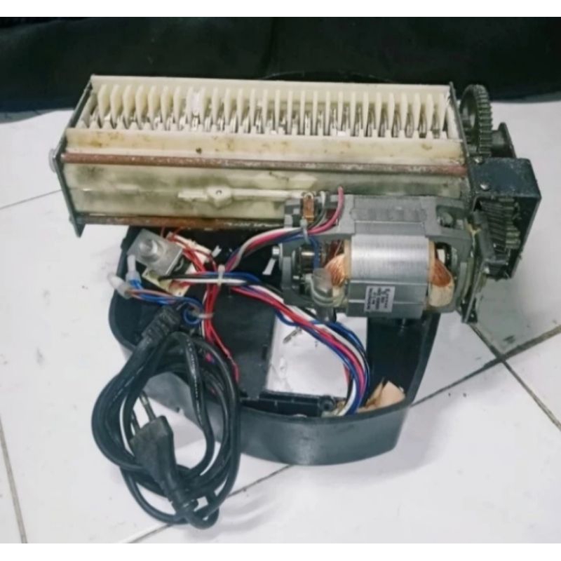 mesin penghacur ketas model no : GEMET 1000C ,VOLTAGE : 220V, no tes ted