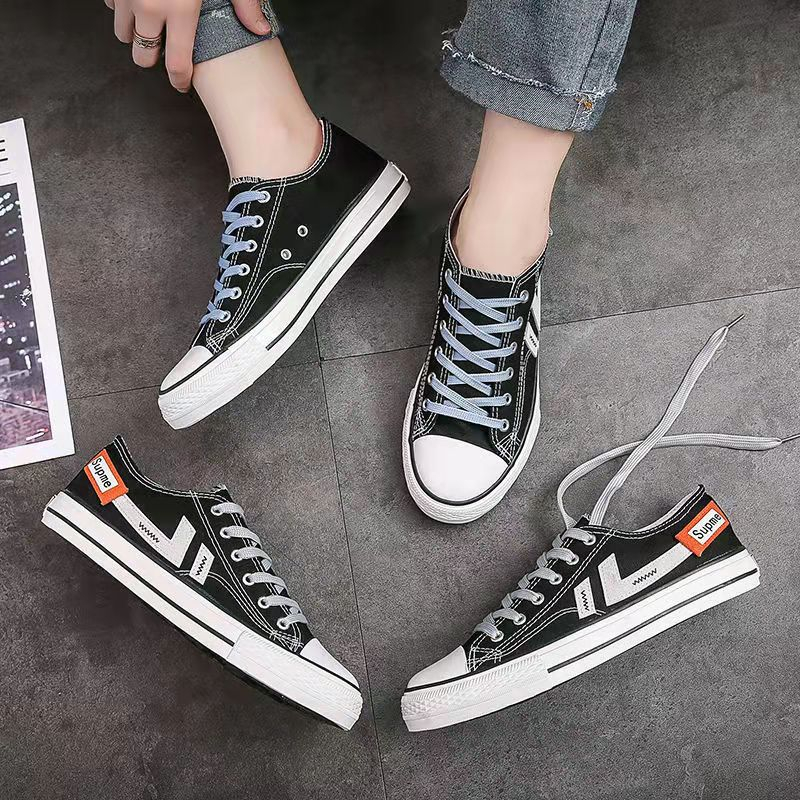 Toread Sepatu Pria Kanvas Model Kekinian Sneakers Tali Berwarna Fashionable Outdoor MC310