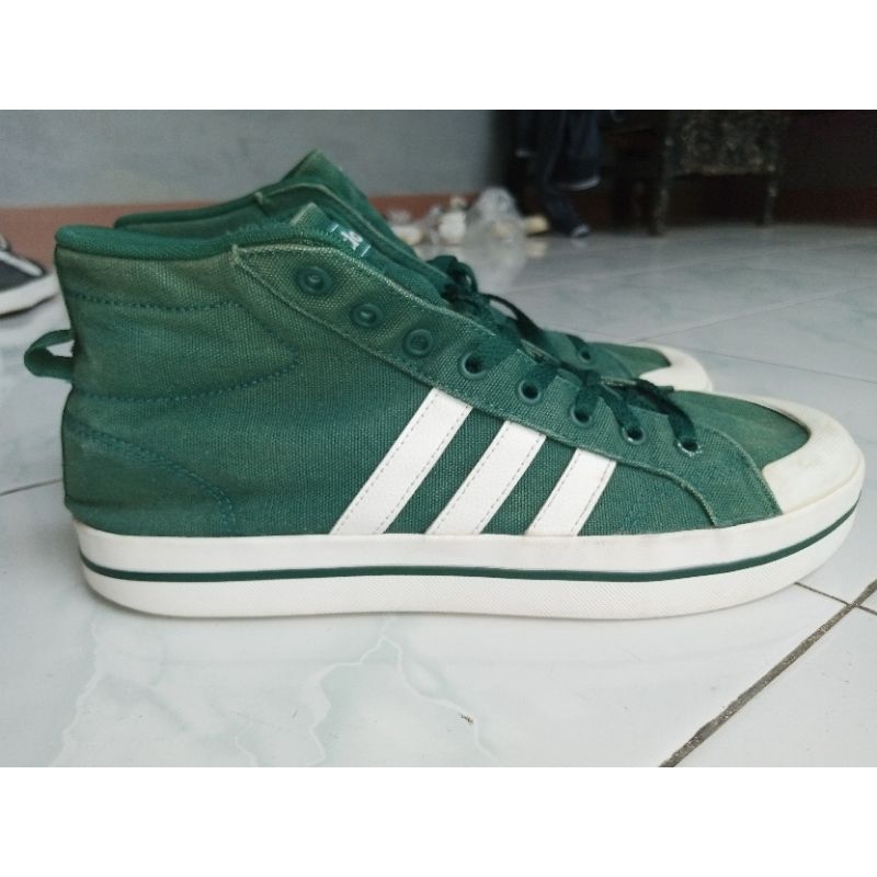 adidas neo bravada mid dark green  ori / size 43,3
