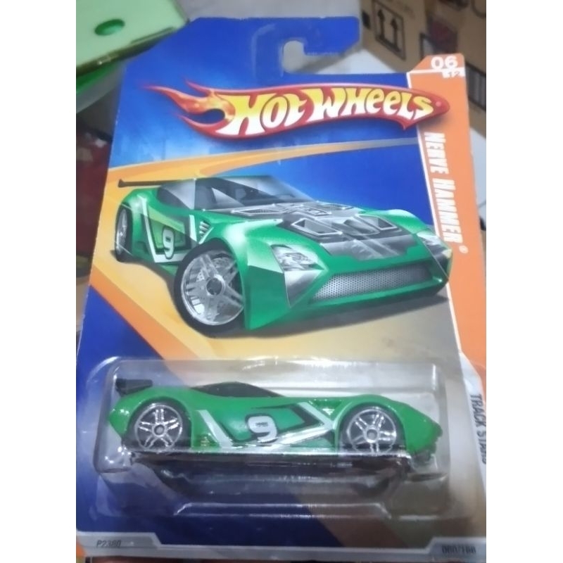 hot wheels Nerve Hammer track stars