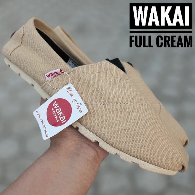 SEPATU SLIP ON PRIA WANITA WAKAI FULL CREAM TERBARU