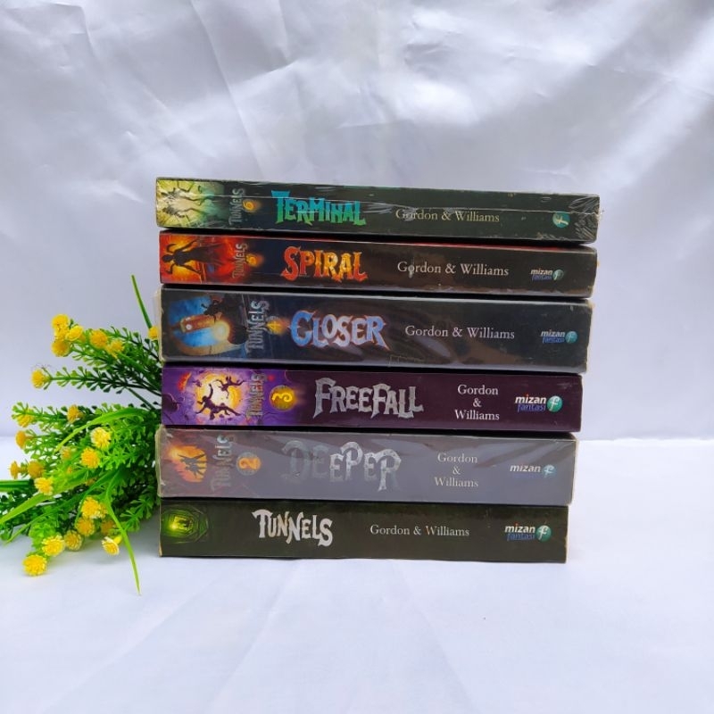 [ SET TUNNELS] Tunnels Deeper Freefall Closer Spiral Terminal - Roderick Gordon and Brian Williams