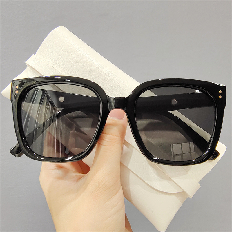 COD Kacamata Hitam Korean Fashion / Sunglassess Wanita &amp; Pria Unisex / Kacamata Fashion A1017