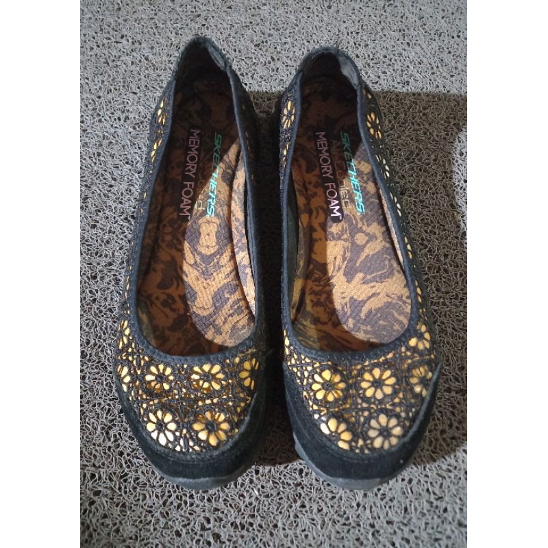 ❎❎SOLD❎❎skechers air cooled memory foam