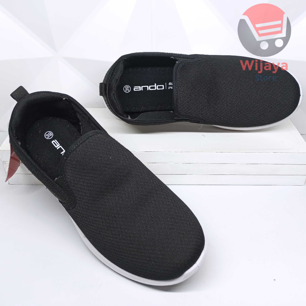 Sepatu Slip On Pria Ando 39-43 Hitam Polos Putih Cocok untuk Aktivitas Sekolah maupun Gaya Kasual Hovix