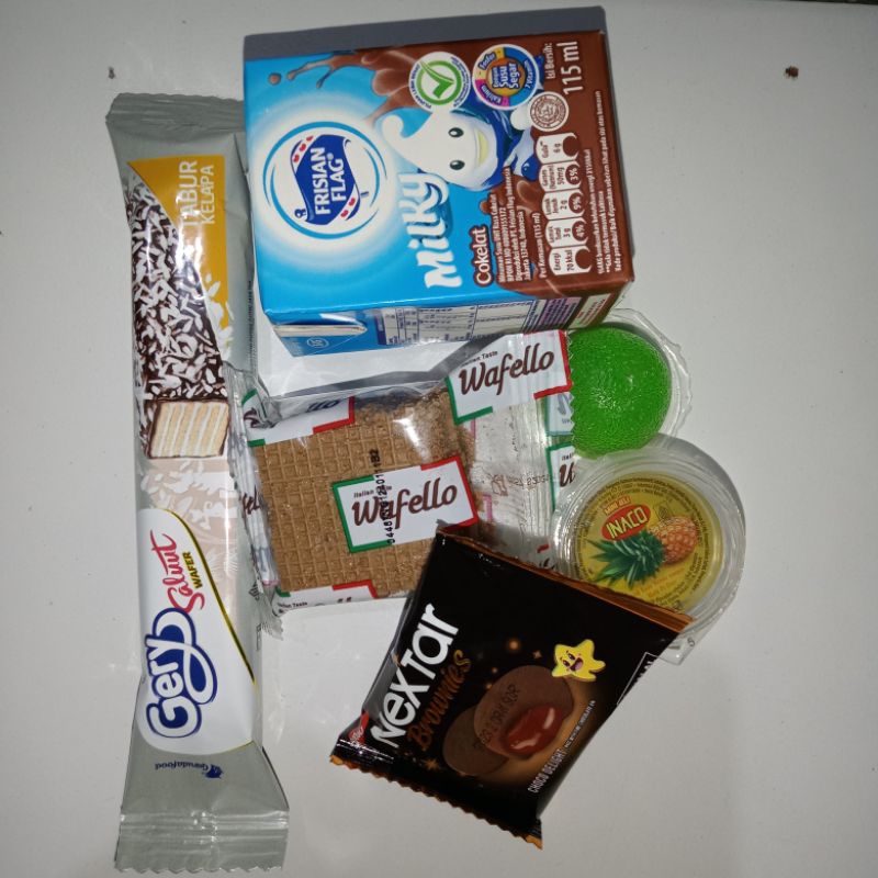 

paket snack sedekah