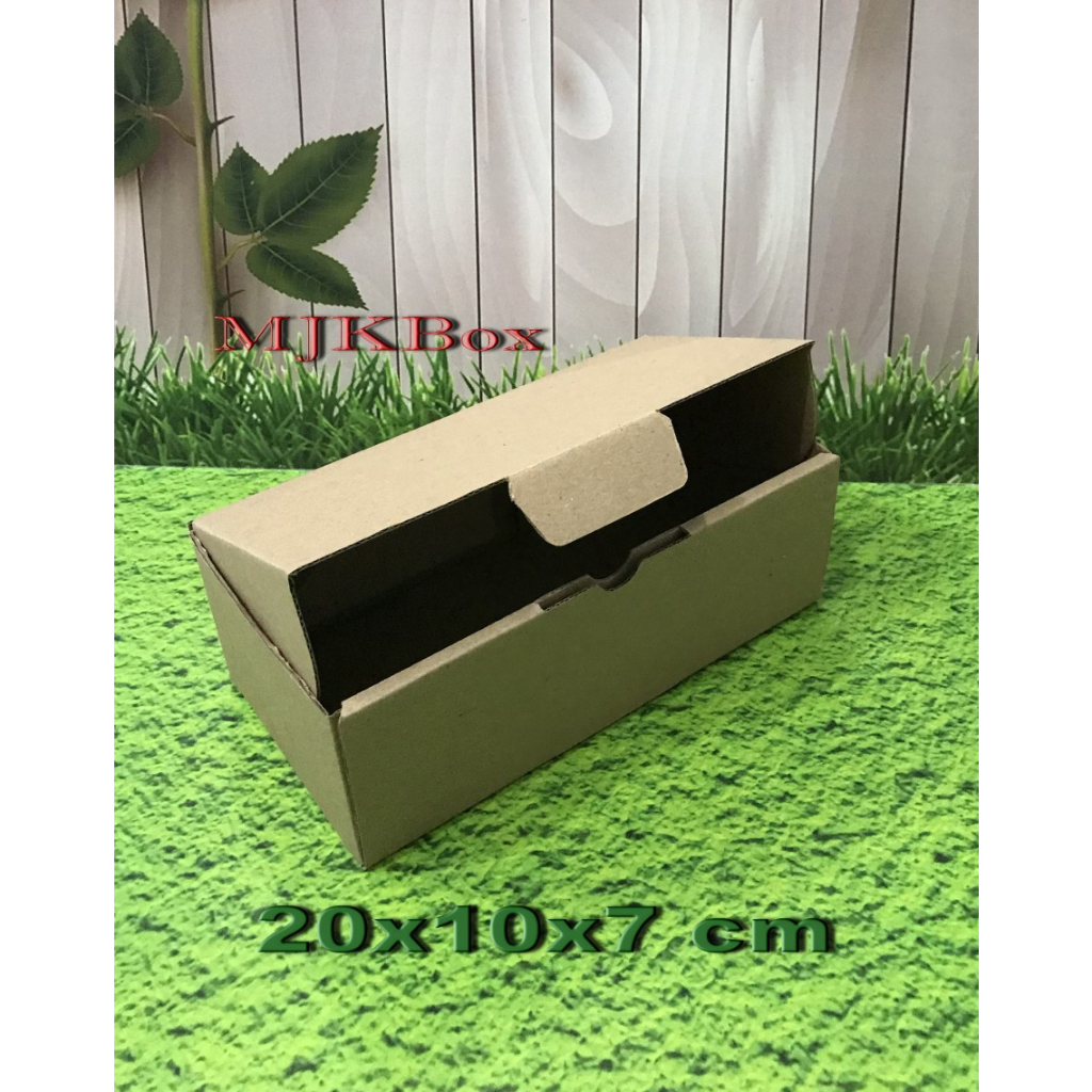 

Kardus karton uk. 20x10x7 cm...die cut box kotak Souvenir -dll