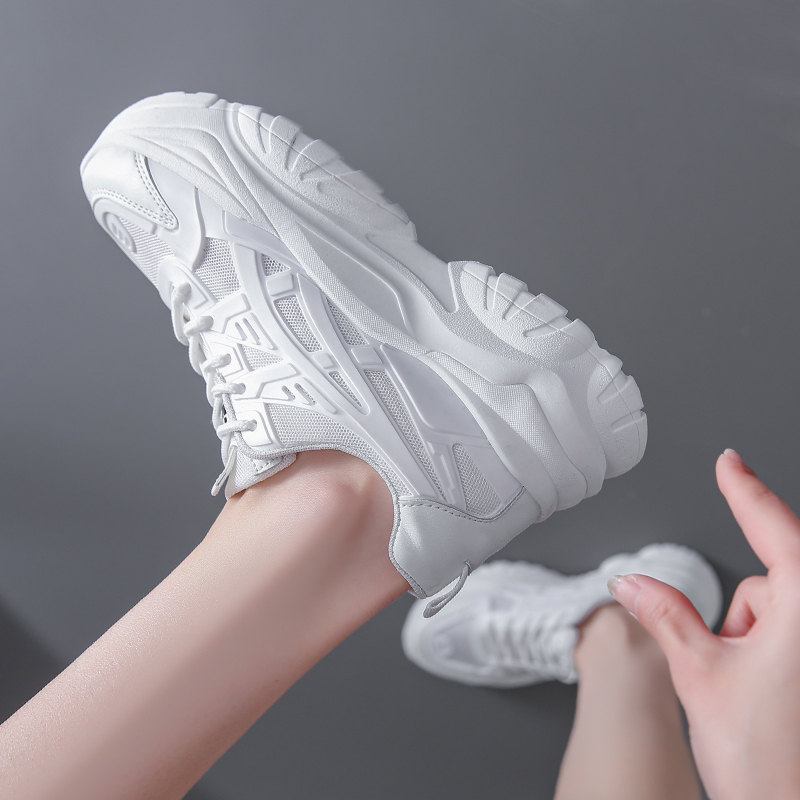 Favorite &quot;FREE BOX&quot; Sepatu Sneakers Import Trendy Bertali Fashion Shoes Anti Slip Premium Quality 9151