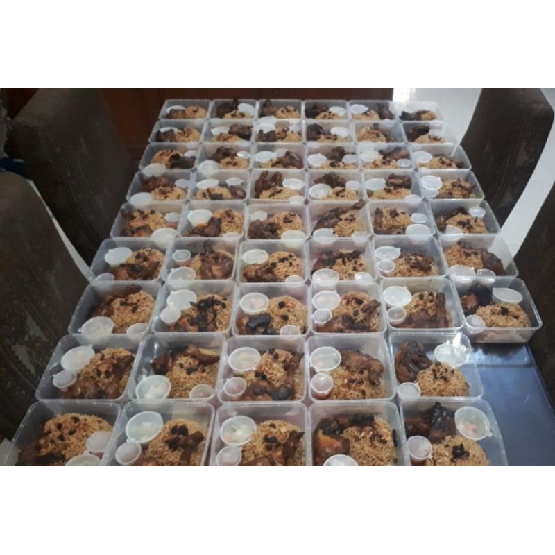 

NASI KEBULI AYAM NORMAN'S KITCHEN Per box 400 - 500 gr