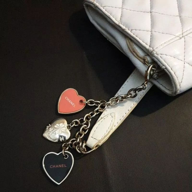 SHOULDER BAG CHA* WHITE