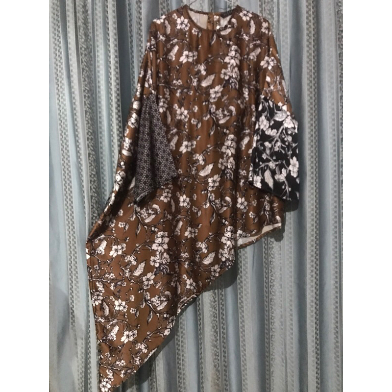 SOLD - Tunik Aleza Label Preloved