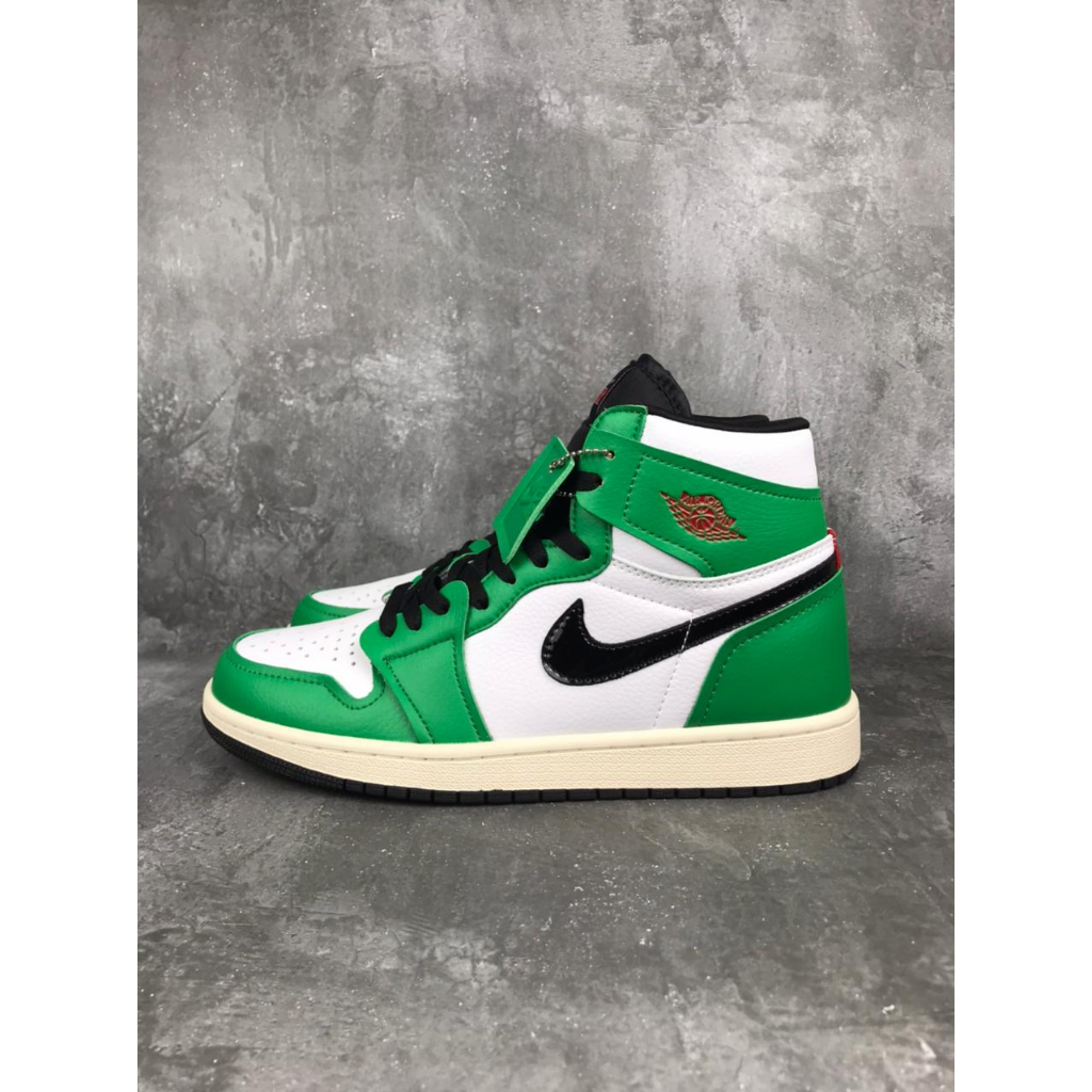 Air Jordan 1 Retro High Lucky Green, 100% Real Pic.