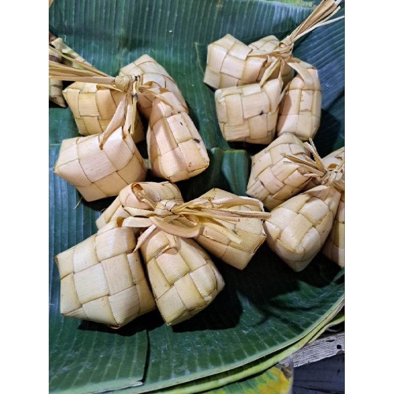 

Ketupat besar isi 4