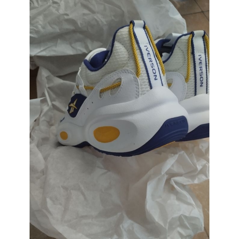 Reebok iverson original