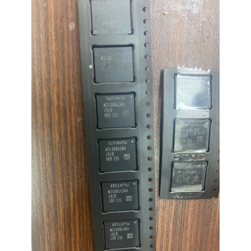 ic UFS KM2V8001CM new