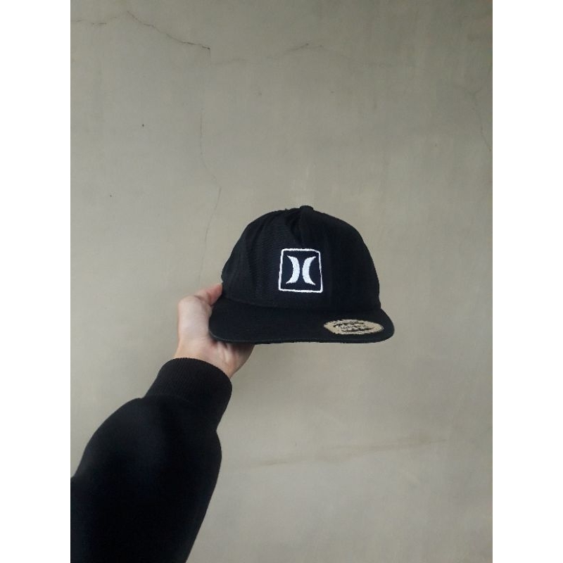 Topi Hurley x Yupoong Snapback