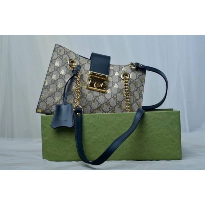 GUCCI PADLOCK GG SUPREM EBONY BEE PRINT SMALL SHOULDER BAG