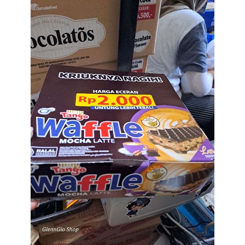 Wafer Tango Waffle Mocha Latte box isi 12 pcs