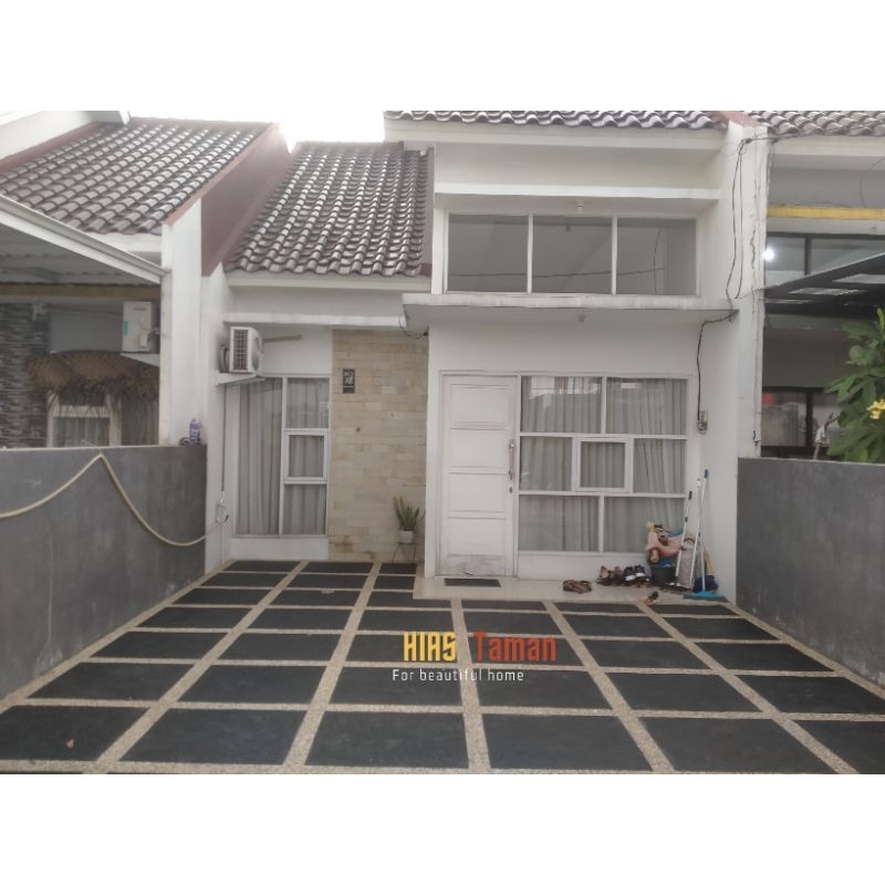 lantai garasi dengan batu sikat