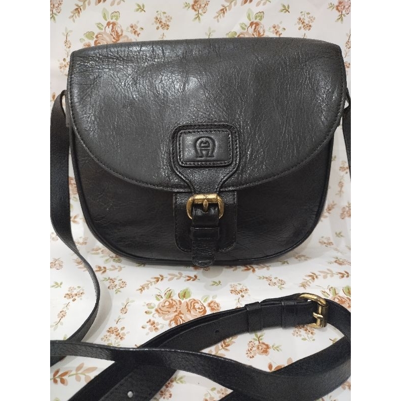 Tas selempang kulit Etienne Aigner vintage