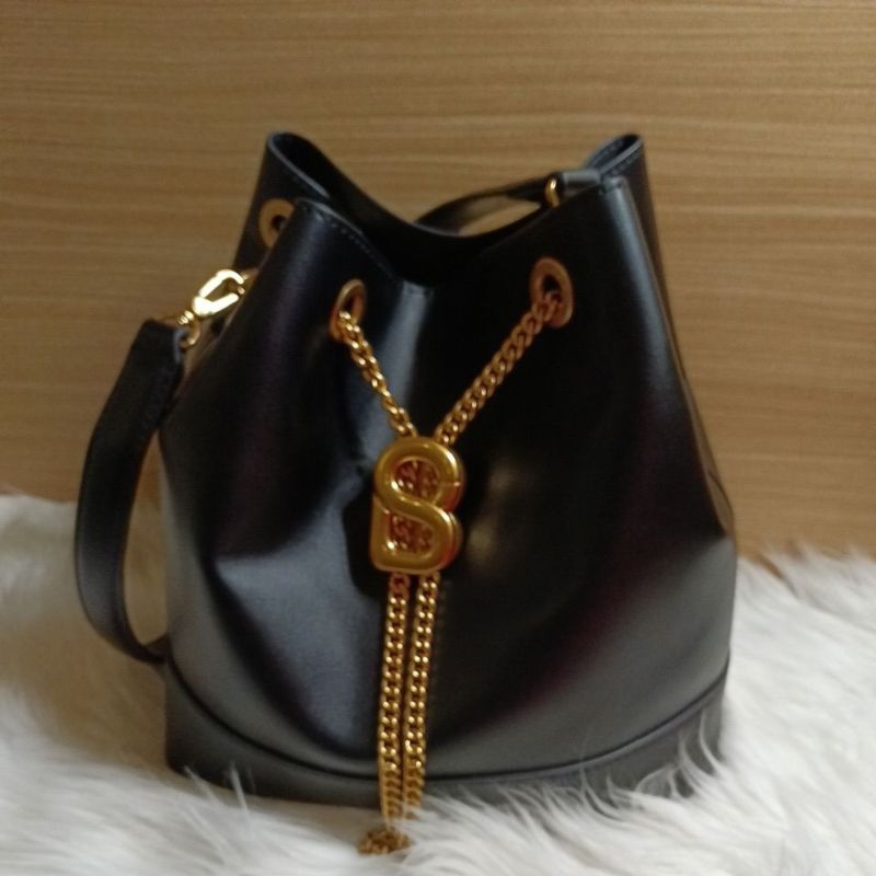 Buttonscarves Myra Bag black