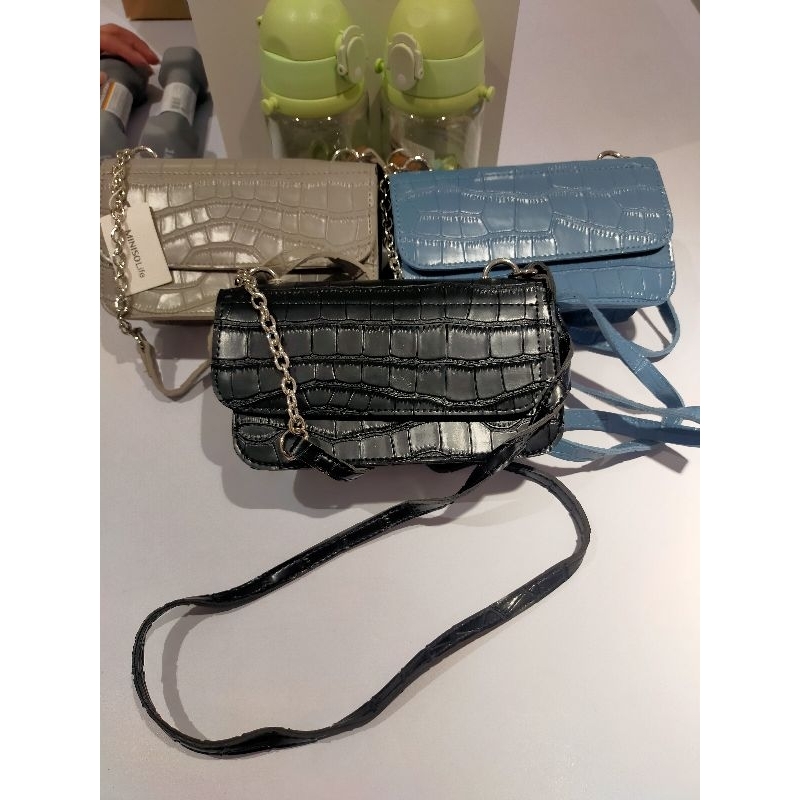 MINISO SLING BAG CROCO 19*6*11CM
