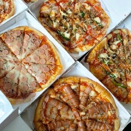 

Pizza | Original | Supreme | Double Cheese