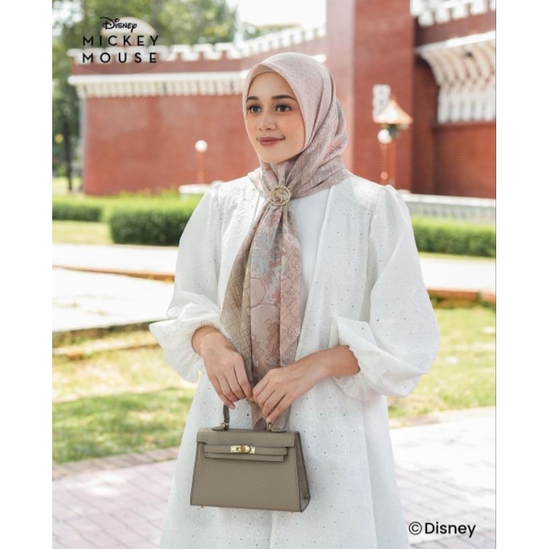 Disney Mickey Mouse City Scarves Cream Geulis