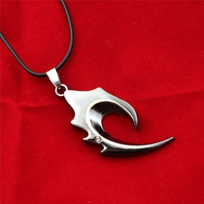 official kalung pria tali hitam korea liontin pedang cakar men necklace k109