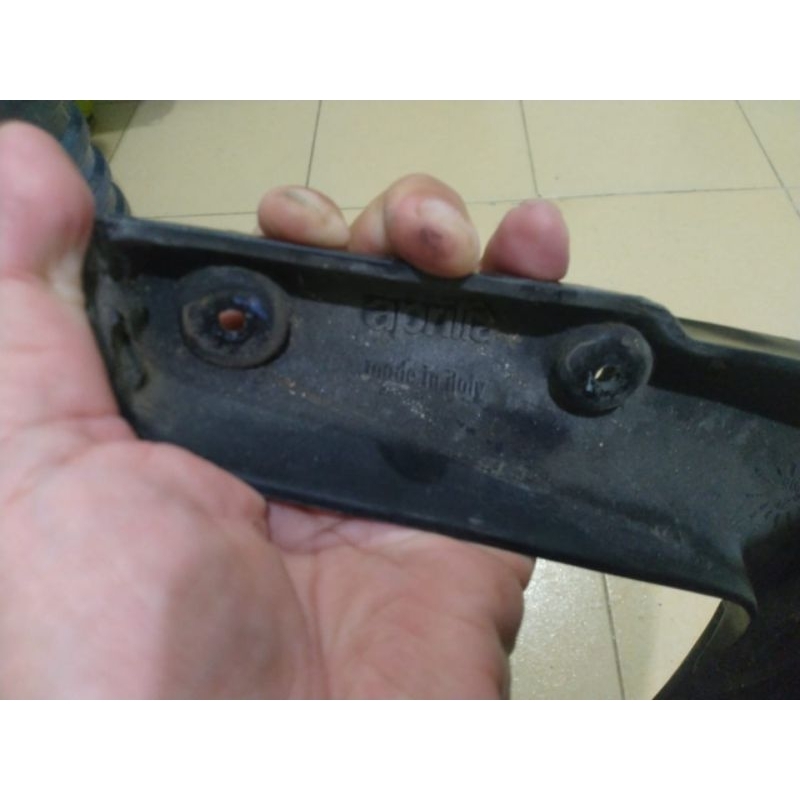 Spakbor Depan Aprilia RS 125