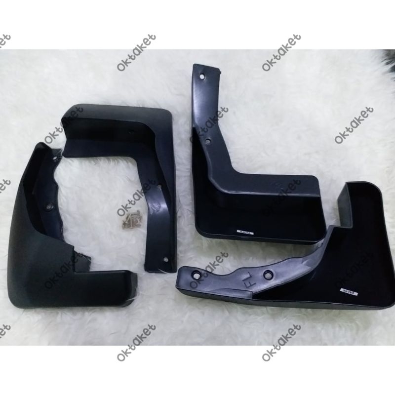 Mudguard/ karpet lumpur calya sigra 2016 2018 2020 2023 Hitam