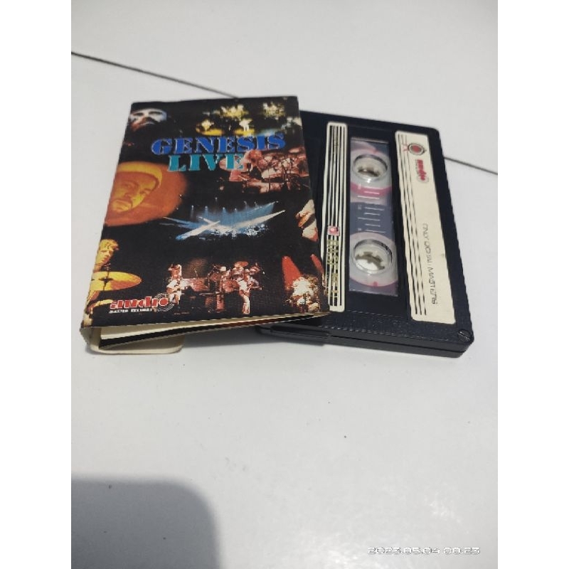 kaset pita genesis / live